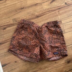 Patagonia Women's floral brown baggie Shorts